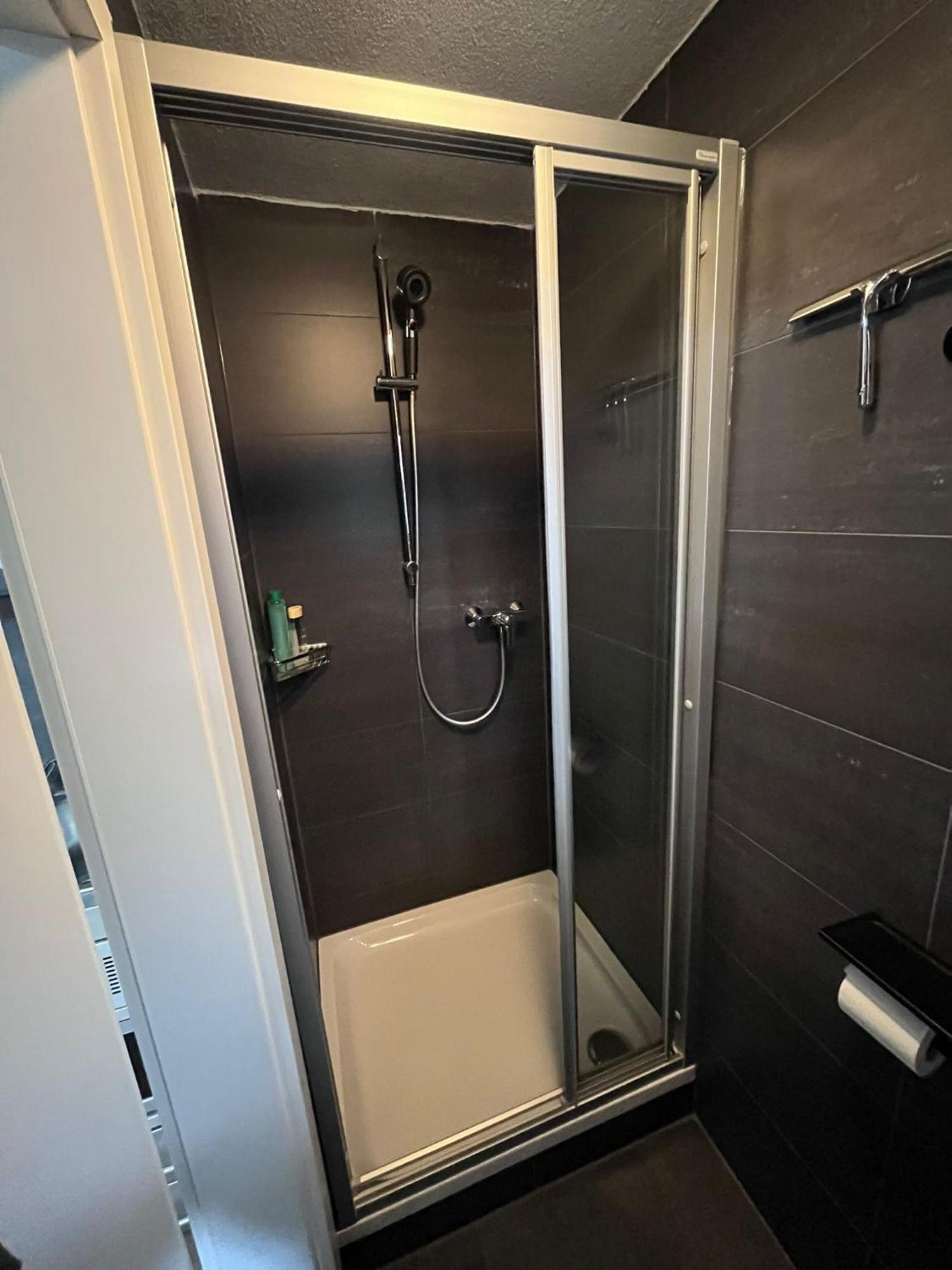 Tiny House Black Pearl Tettnang Eksteriør bilde